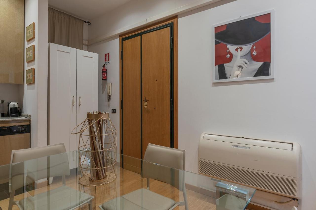 Piazza Di Spagna Elegant Flat ローマ エクステリア 写真